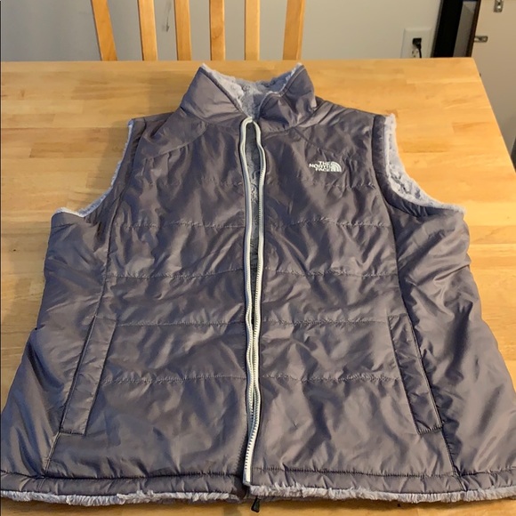 The North Face Jackets & Blazers - The North Face women’s reversible vest